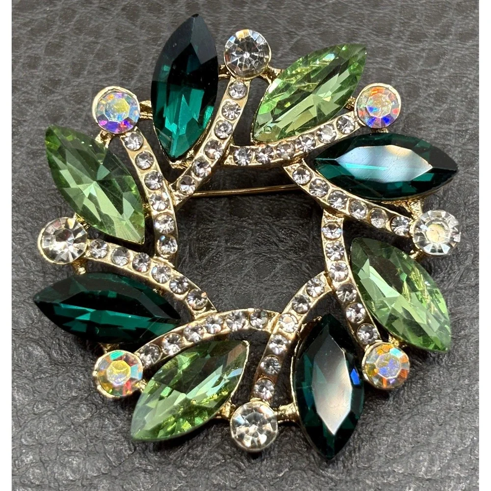 Green Rhinestone Wreath Brooch AB Crystal Gold Tone Christmas Holiday